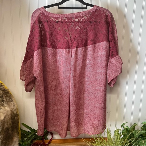 About A Girl Short Sleeve Button Down Size 2X - Picture 4 of 6